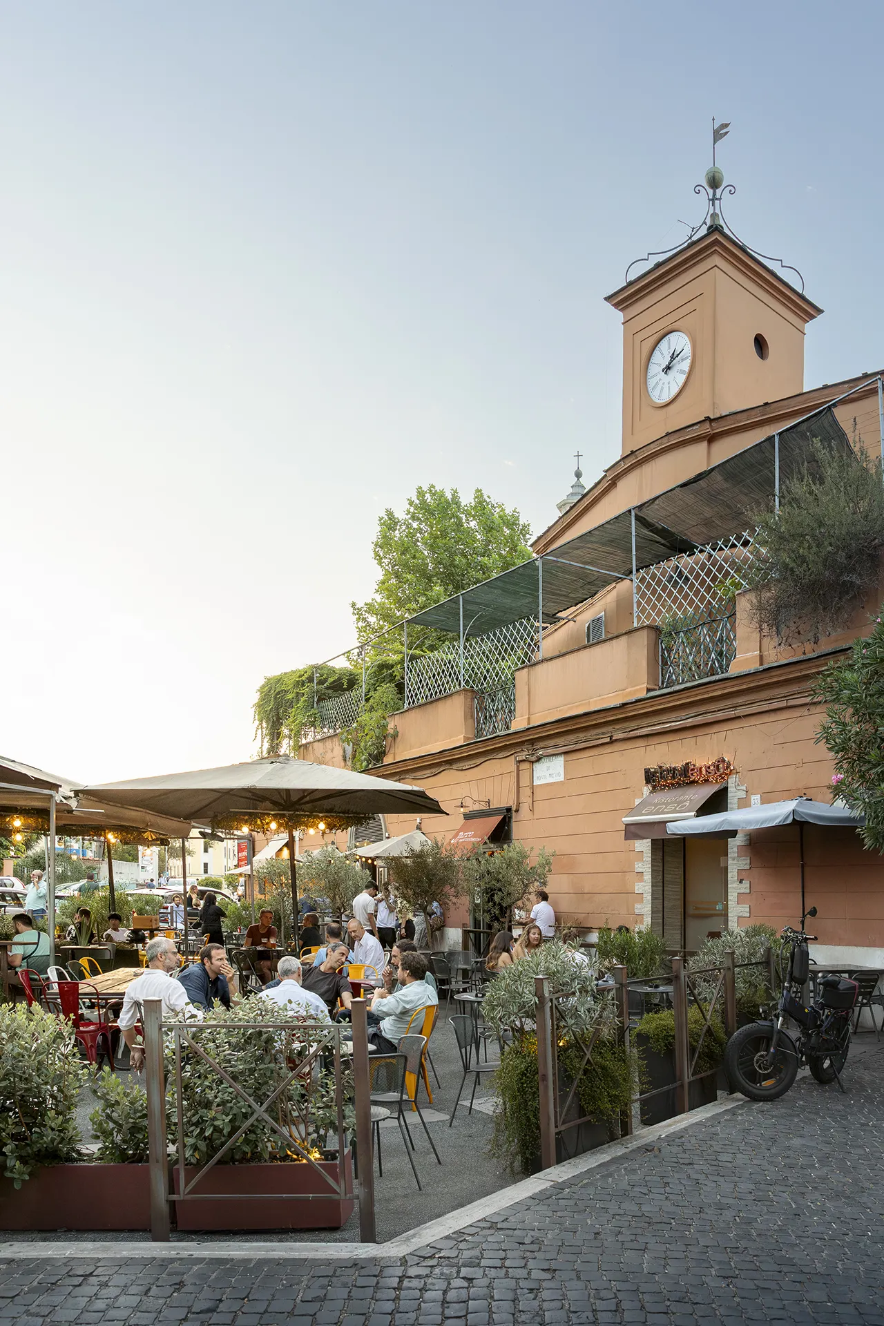 Zona Camilluccia, lifestyle elegante e conviviale.